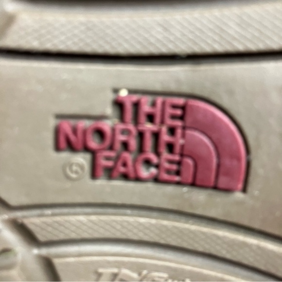 The North Face Shellista lace luxe boots size 8 - Picture 8 of 8